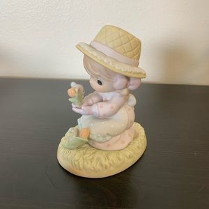Precious Moments Figurine